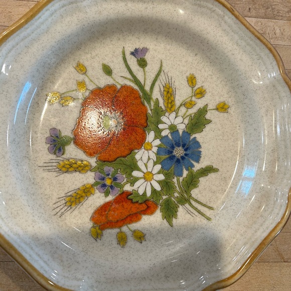 Mikasa Other - Floral Poppy and Wildflower Ceramic Plate - Orange, Blue, White